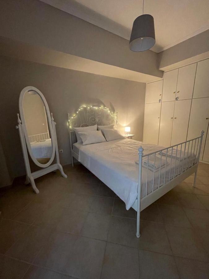 Demi'S Garden Near The Metro Of Athens Apartamento Exterior foto