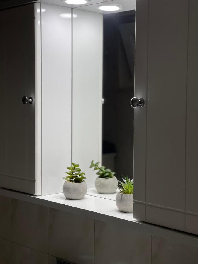 Demi'S Garden Near The Metro Of Athens Apartamento Exterior foto